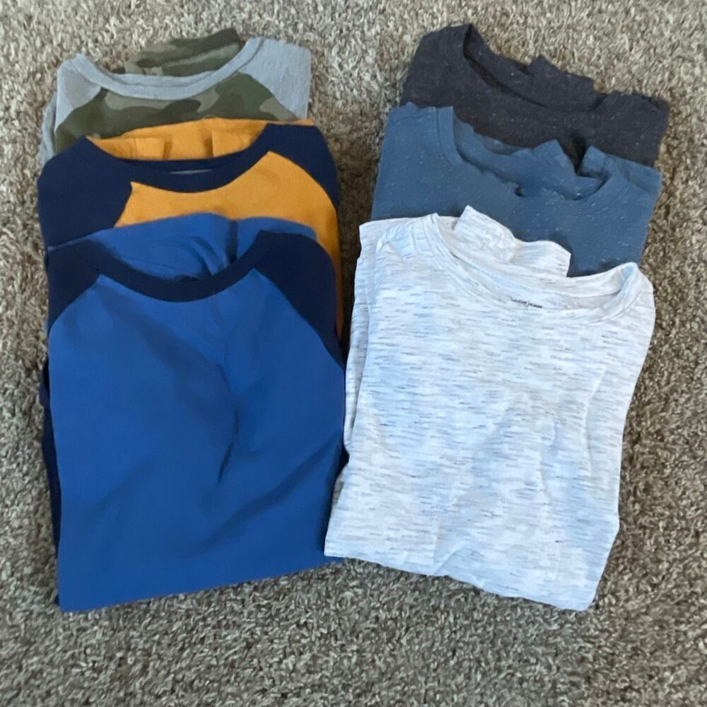 Boys long sleeve t shirts lot Regan style size medium